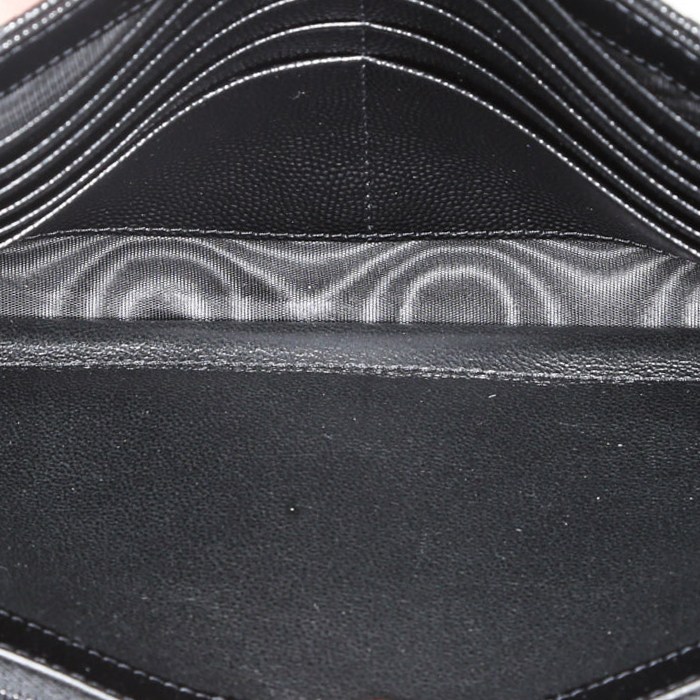 Saint Laurent  Cassandre shoulder bag  in black grained leather - Detail D2