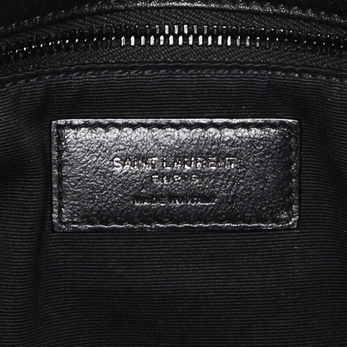Bolso bandolera Saint Laurent Loulou Puffer en cuero negro - Detail D4