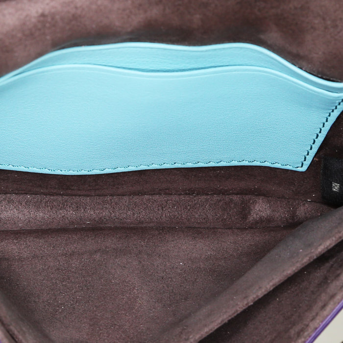 Bolso bandolera Fendi Baguette Double Sided en cuero turquesa y verde - Detail D3