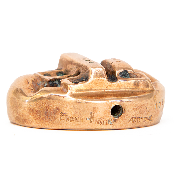 Etienne-Martin, "Petite Demeure", pendant-sculpture, in gilded bronze, Artcurial edition, signed, stamped and numbered, with its certificate and original box, from the 1970's