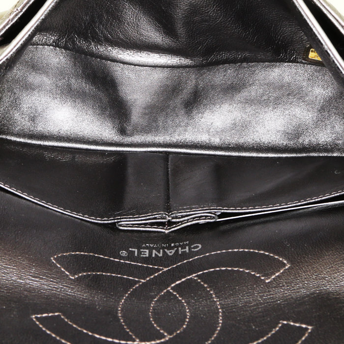 Borsa a tracolla Chanel 2.55 in pelle trapuntata dorata - Detail D3