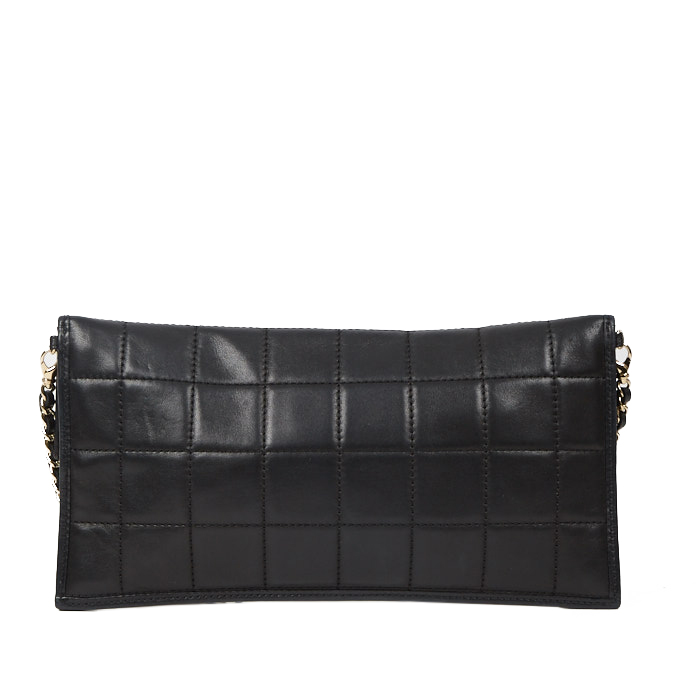 Sac/pochette Chanel en cuir matelassé noir - Detail D2