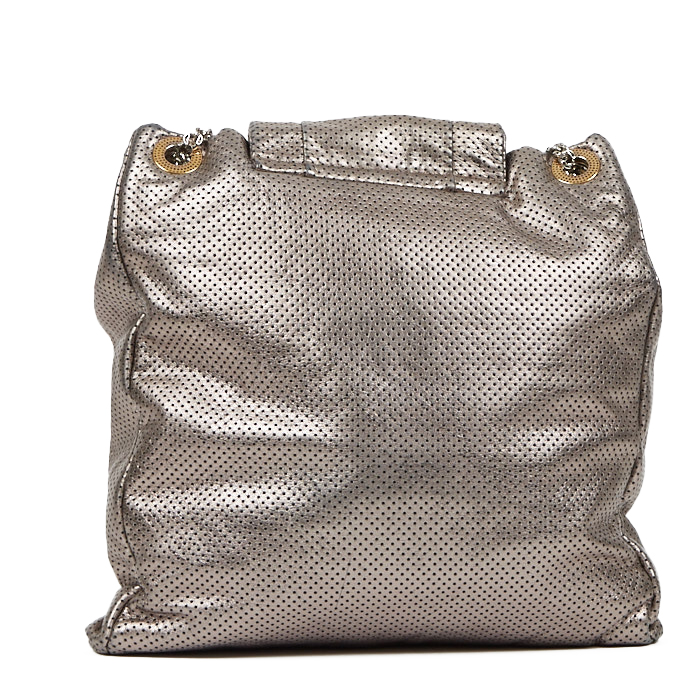 Chanel Grand Shopping shopping bag in silver leather - Detail D2