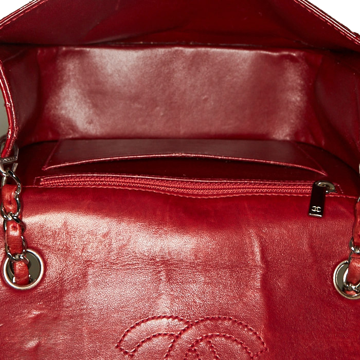 Borsa Chanel Vintage in jersey trapuntato rosso e pelle verniciata rossa - Detail D4