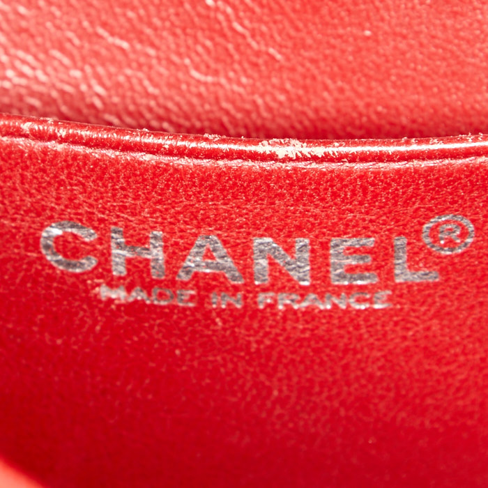 Chanel Vintage handbag in red quilted jersey and red patent leather - Detail D5