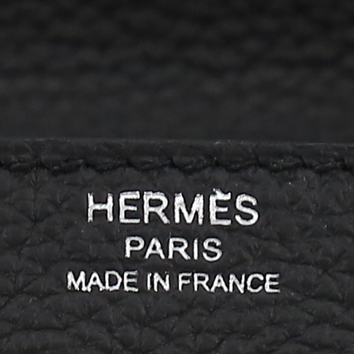 Hermès  Kelly 28 cm handbag  in black togo leather - Detail D3