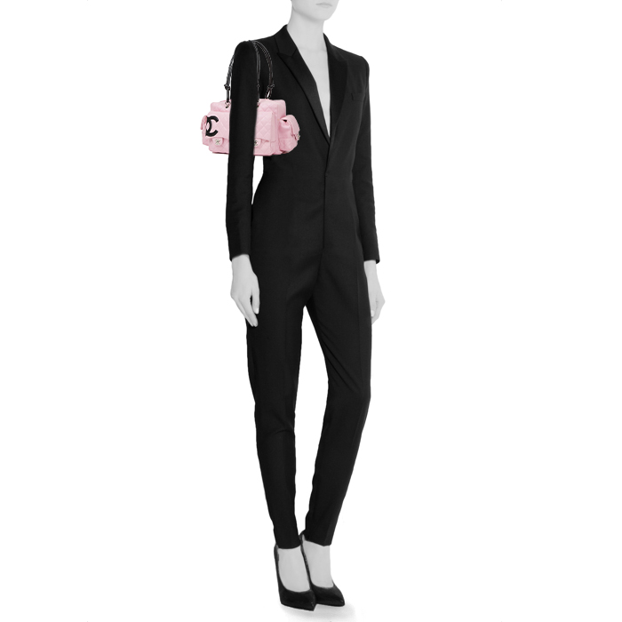 Bolso Cabás Chanel  Cambon en cuero acolchado rosa y negro - Detail D1