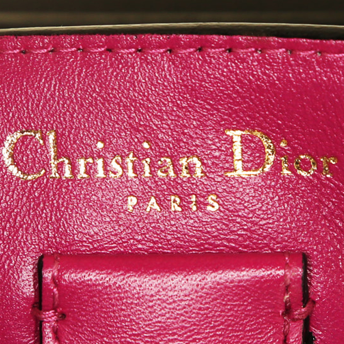 Shopping bag Dior  Diorissimo in pelle martellata nera - Detail D4