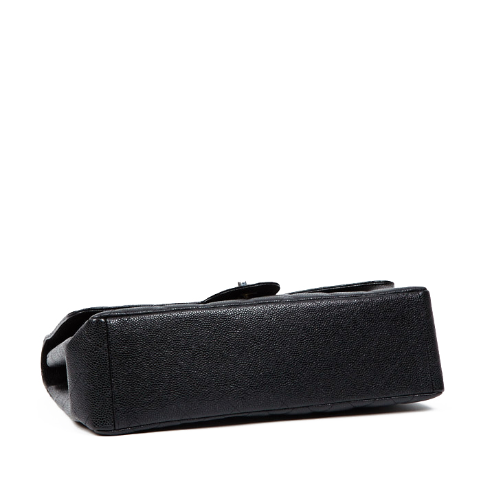 Bolso de mano Chanel  Timeless Maxi Jumbo en cuero granulado acolchado negro - Detail D3