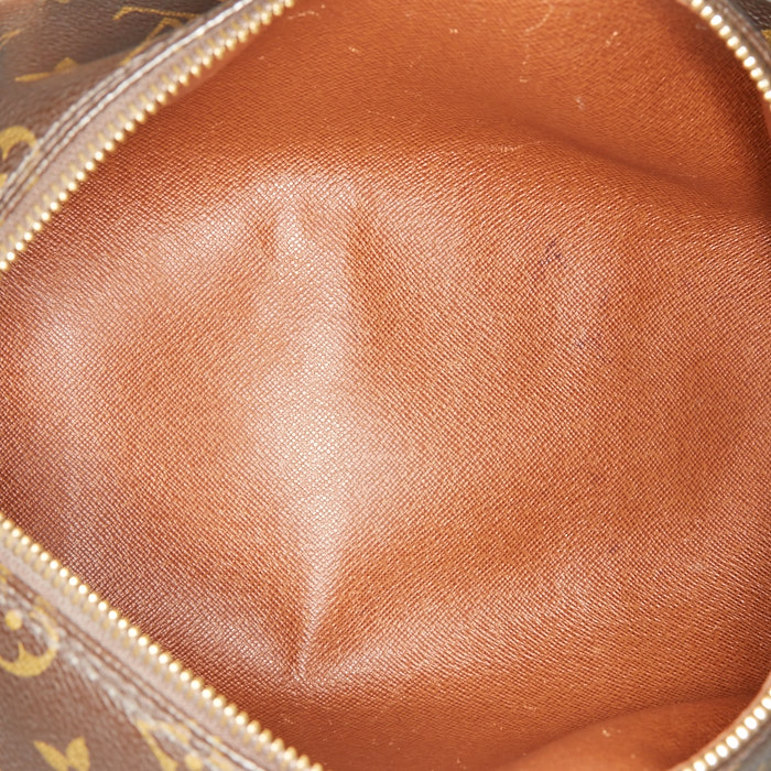 Bolso de mano Louis Vuitton Papillon en lona Monogram marrón y cuero natural - Detail D4