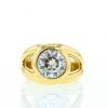 Vintage solitaire ring in yellow gold and diamond - 360 thumbnail