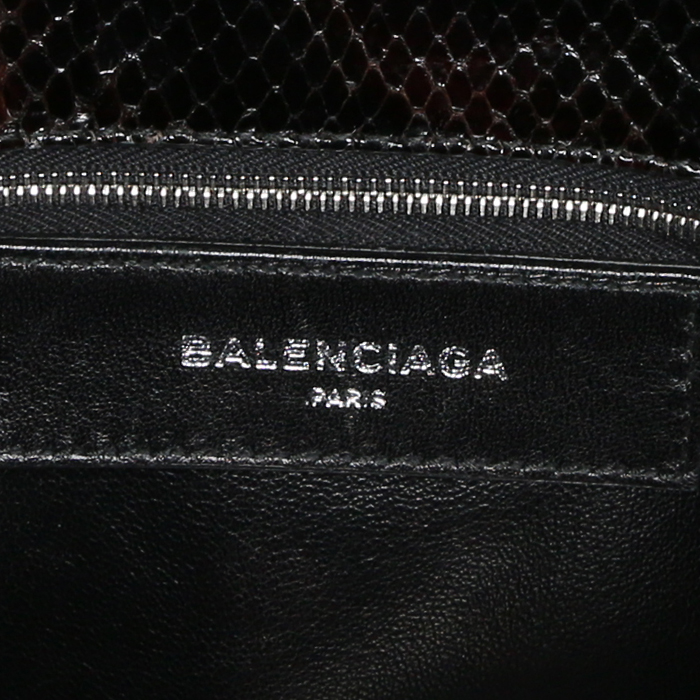 Bolso de mano Balenciaga Papier en piel de pitón marrón - Detail D5