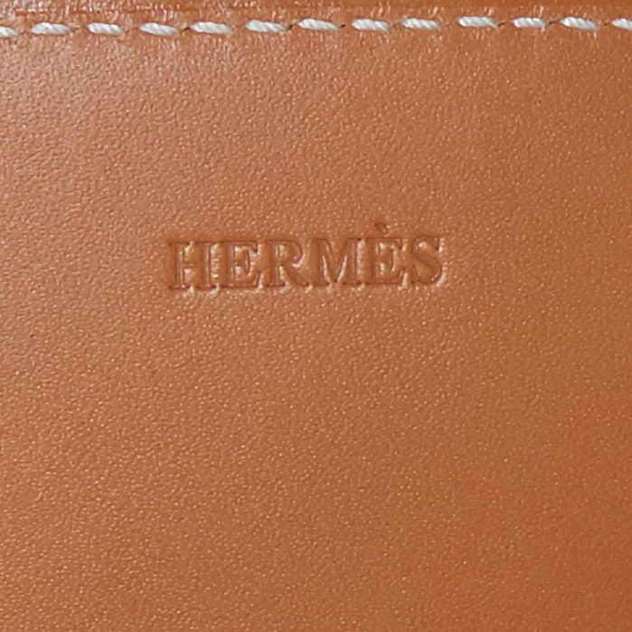 Borsa a spalla Hermès Virevolte in pelle Swift verde Sauge e pelle naturale - Detail D5