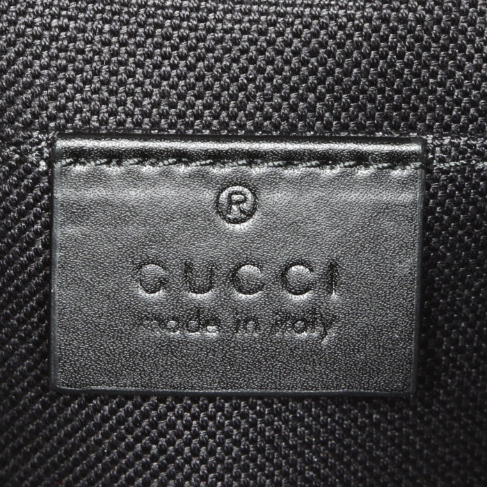 Sac bandoulière Gucci  Suprême GG en toile monogram enduite noire et grise - Detail D3