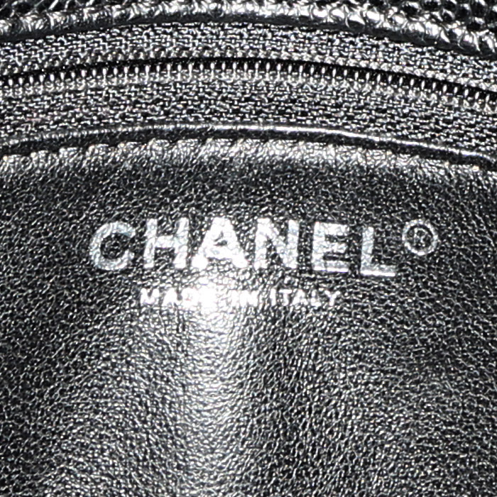 Bolso de mano Chanel Vintage en cuero acolchado negro - Detail D5