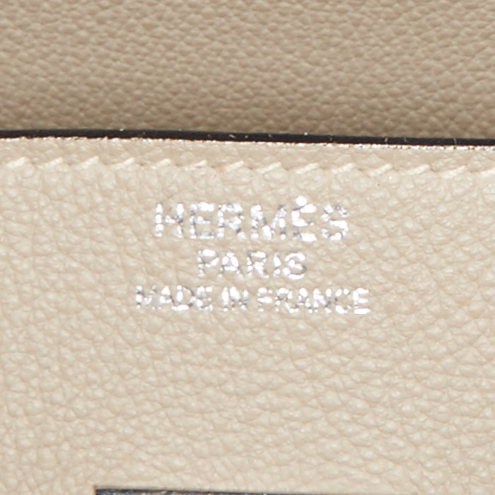 Hermes Birkin 35 cm handbag in tourterelle grey togo leather - Detail D5