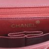 Bolso de mano Chanel Timeless en cuero acolchado rojo - Detail D3 thumbnail