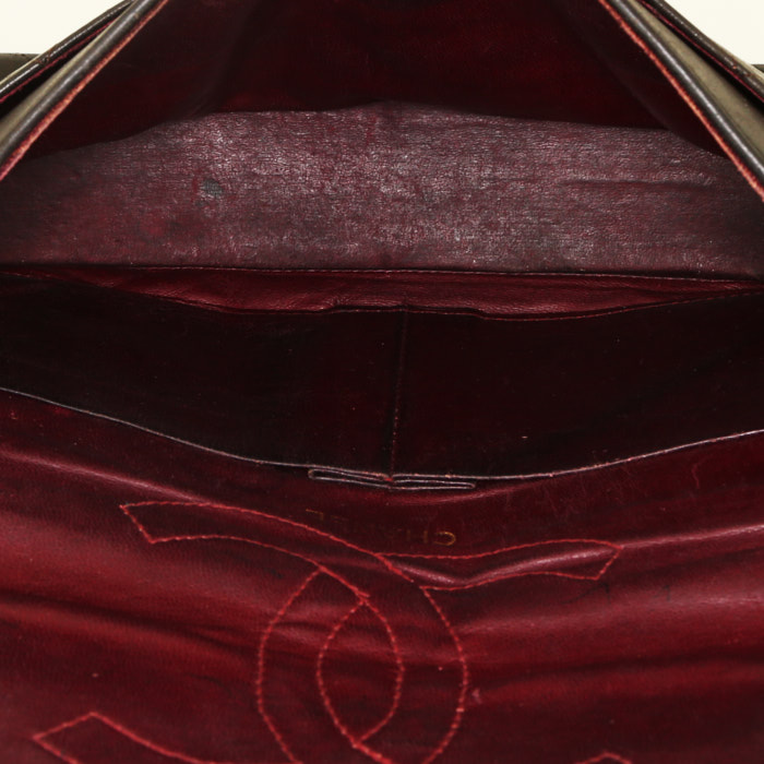 Chanel 2.55 handbag in brown quilted leather - Detail D3