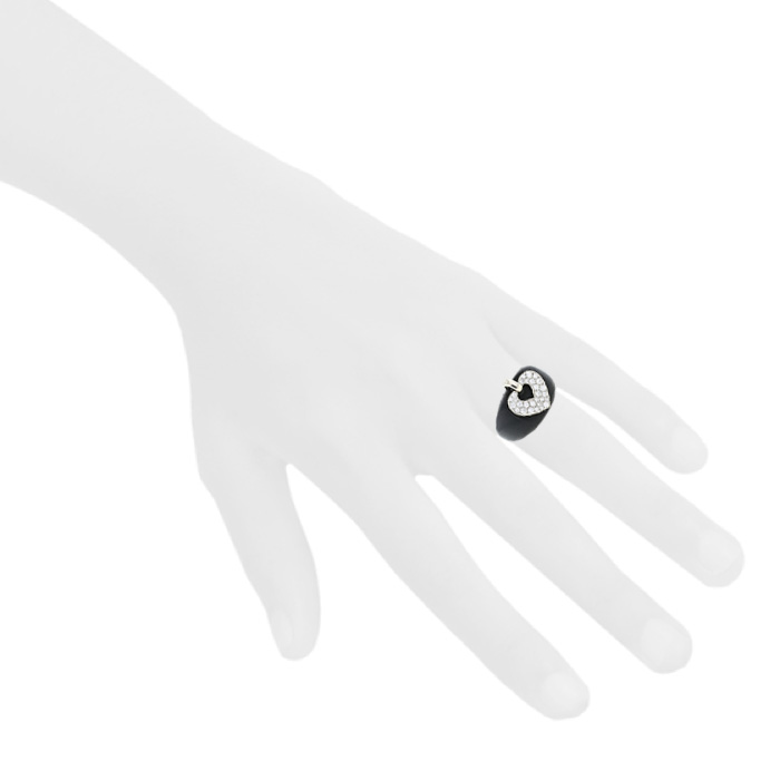 Poiray Coeur Secret large model ring in white gold,  ebony and diamonds - Detail D1