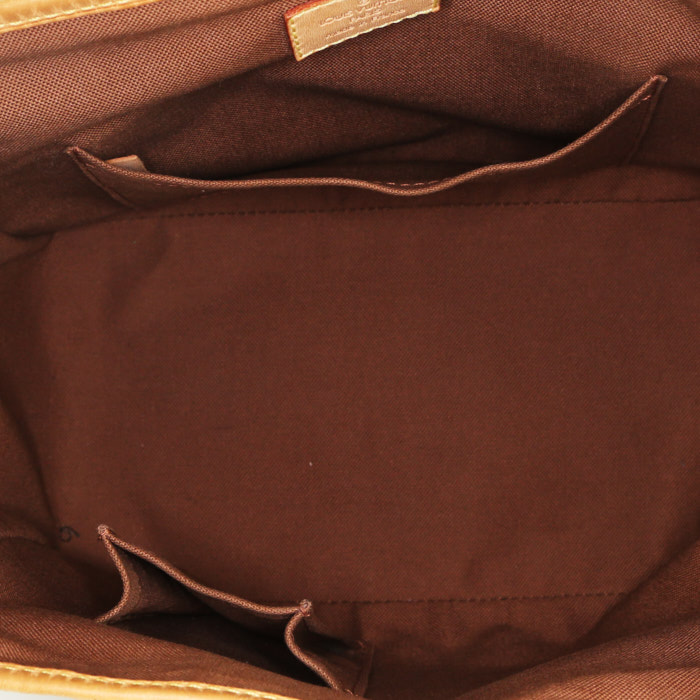 Sac à main Louis Vuitton Batignolles petit modèle en toile monogram marron et cuir naturel - Detail D2