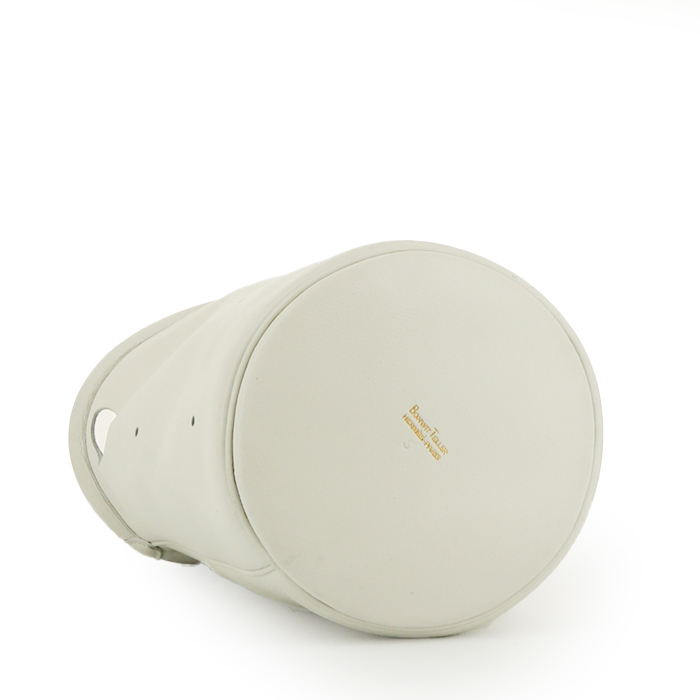 Hermes Mangeoire handbag in white Courchevel leather - Detail D4