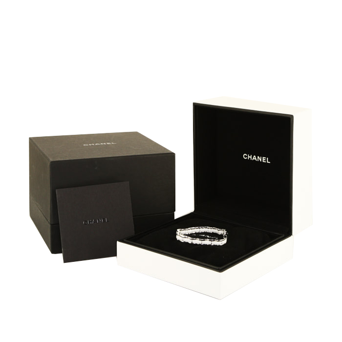 Brazalete articulado Chanel Ultra en oro blanco y cerámica blanca - Detail D2