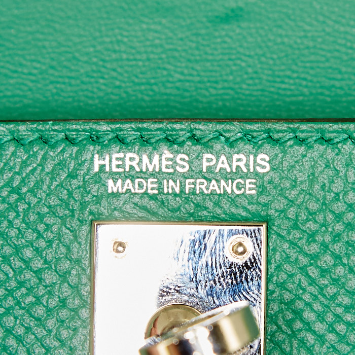 Borsa/pochette Hermès Kelly 20 cm in pelle Epsom verde - Detail D4