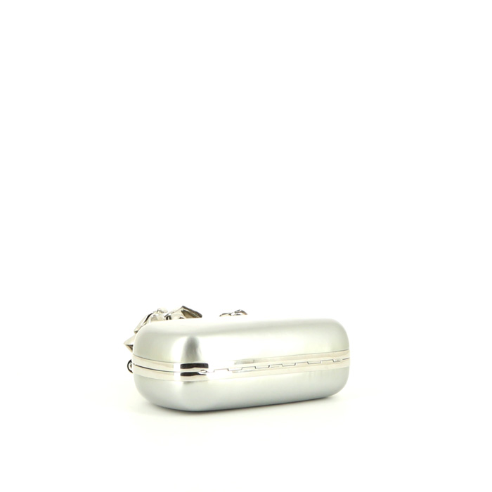 クラッチバッグ ALEXANDER MCQUEEN SILVER LEATHER MINI SEAL CLUTCH Alexander McQueen Silver Leather Mini Seal Clutch – LOZURI®