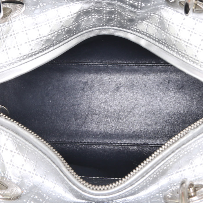 Dior Lady Dior handbag in silver shading monogram leather - Detail D3