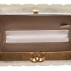 Bolso bandolera Chanel Choco bar en cuero irisado dorado - Detail D2 thumbnail