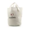 Bolso de mano Chanel en lona blanca - 00pp thumbnail
