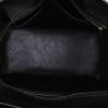 Bolso de mano Celine Luggage Micro en cuero bicolor blanco y negro - Detail D2 thumbnail