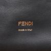 Bolso para llevar al hombro Fendi  Kan U modelo grande  en charol negro - Detail D3 thumbnail
