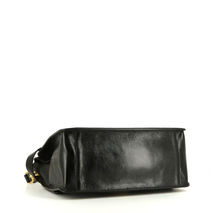 Fendi  Kan U large model  shoulder bag  in black patent leather - Detail D4