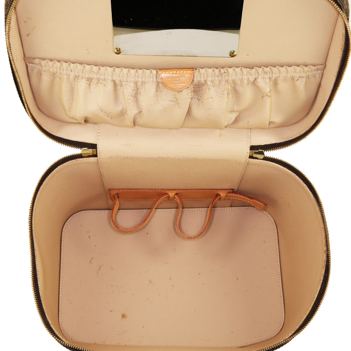 Vanity Louis Vuitton Nice en toile monogram et cuir naturel - Detail D3