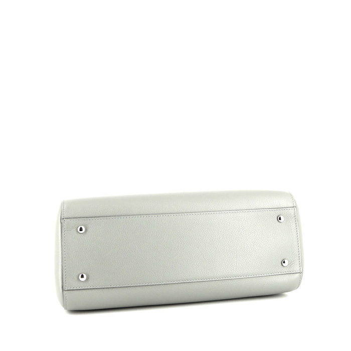 Borsa a tracolla Chanel Executive in pelle grigia - Detail D5