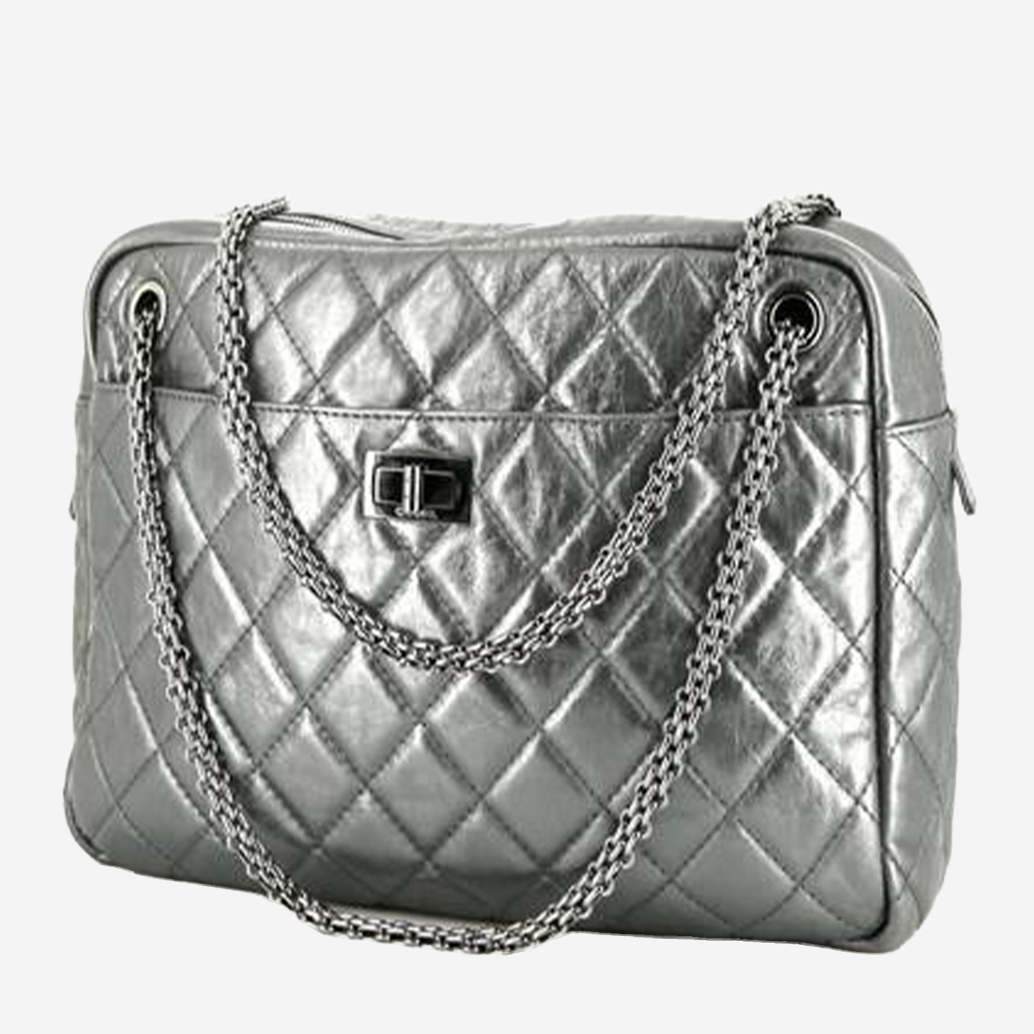 Chanel Camera handbag in silver quilted leather