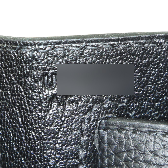 Bolso de mano Hermès Kelly 28 cm en cuero togo negro - Detail D5