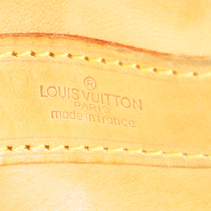 Sac à dos Louis Vuitton Randonnée en toile monogram marron et cuir naturel - Detail D3