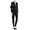Borsa a tracolla Gucci GG Marmont in velluto trapuntato blu con decori geometrici - Detail D1 thumbnail