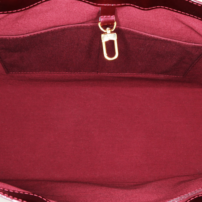 Shopping bag Louis Vuitton Wilshire in pelle verniciata monogram bordeaux - Detail D2