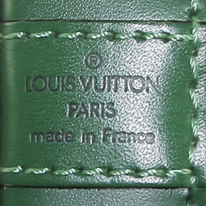 Bolso de mano Louis Vuitton  Alma en cuero Epi verde - Detail D4