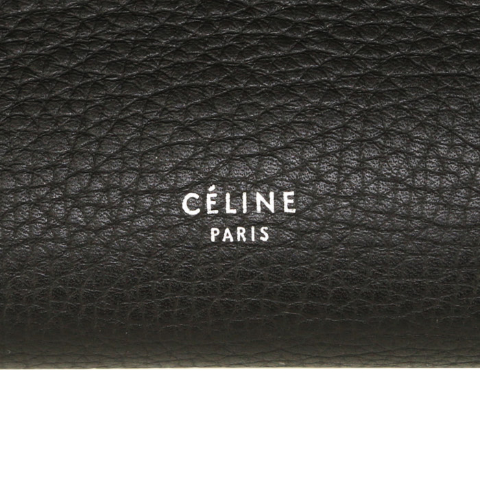 Celine Big Bag handbag in black leather - Detail D4