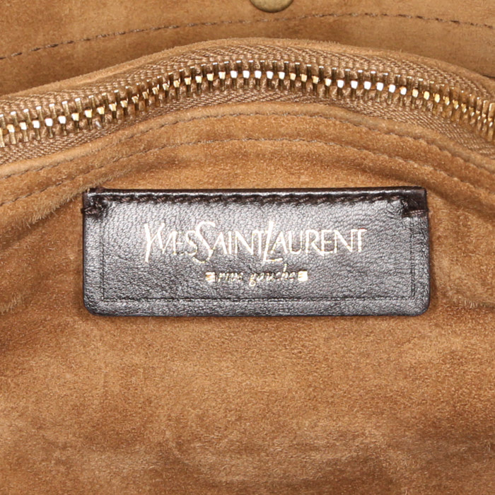 Borsa Yves Saint Laurent Muse Two modello medio in camoscio marrone simil coccodrillo - Detail D3