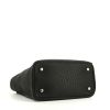 Fendi Anna handbag in black grained leather - Detail D5 thumbnail