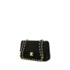 Bolso de mano Chanel  Timeless Classic en lona acolchada negra - 00pp thumbnail