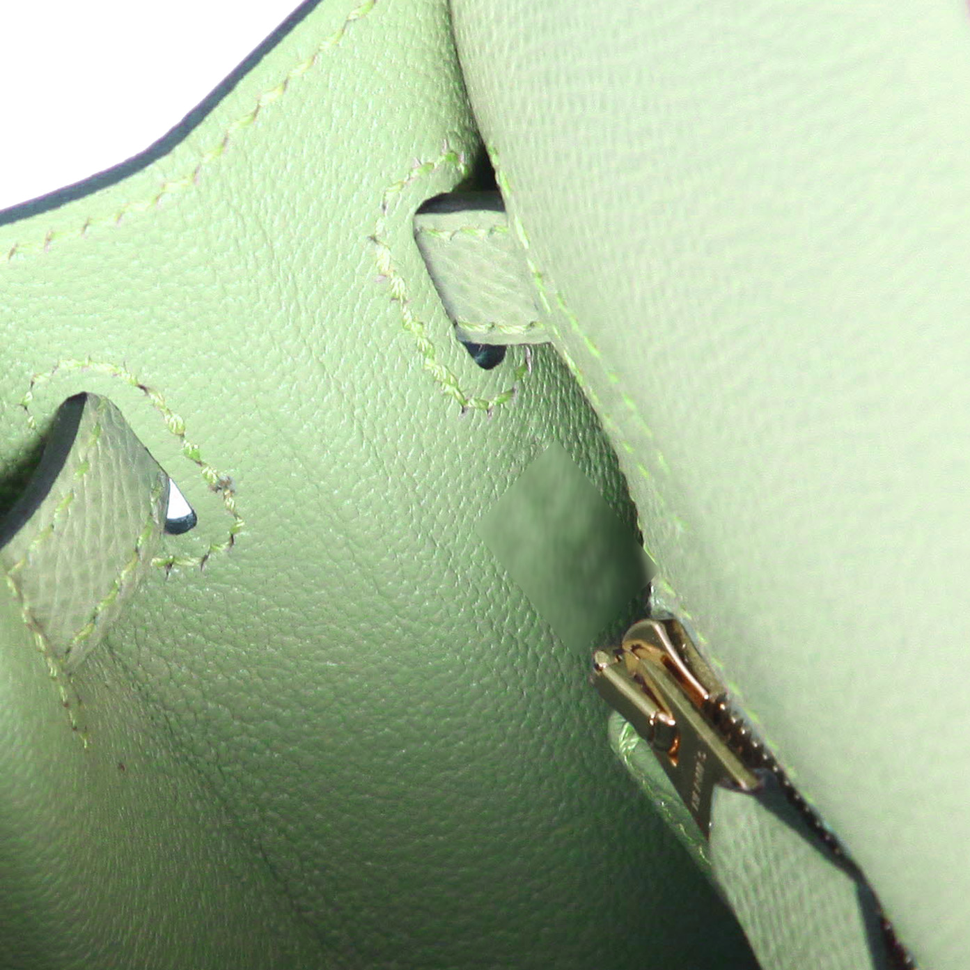 Hermès  Kelly 25 cm handbag  in Vert Criquet epsom leather - Detail D4