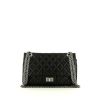 Bolso de mano Chanel 2.55 en cuero acolchado negro - 360 thumbnail