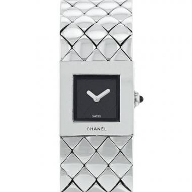 Montre Chanel Matelassé Wristwatch en acier Vers  2000