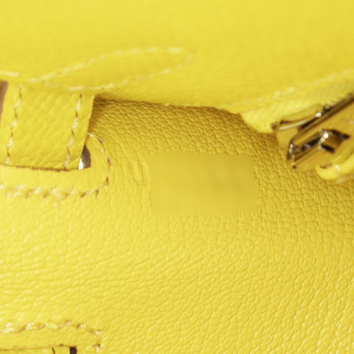 Sac à main Hermes Kelly 25 cm en cuir epsom jaune Lime - Detail D5